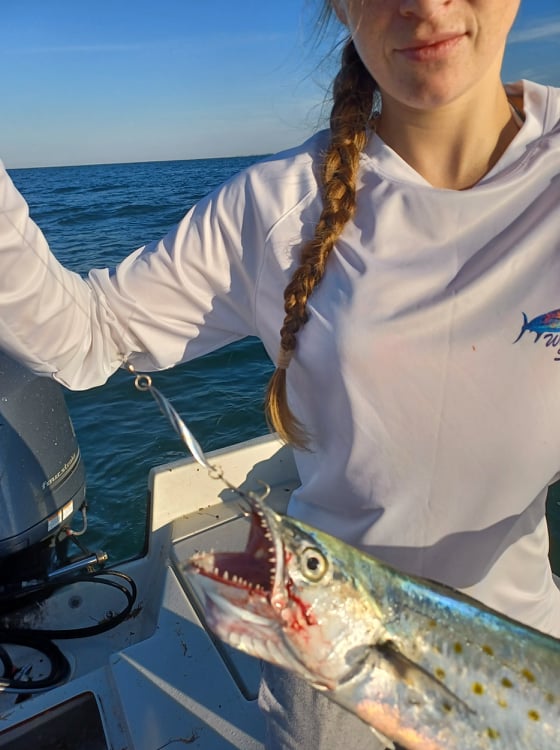 Spanish Mackerel in the Surf ** Fishing Galveston Beachfront ** Kastmaster  Spoons 